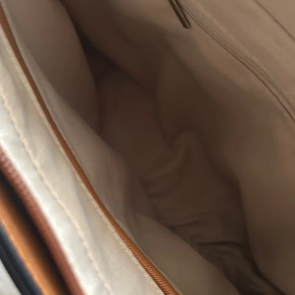 Elegant Tan Handbag Set of 3 - Picture 12 of 15
